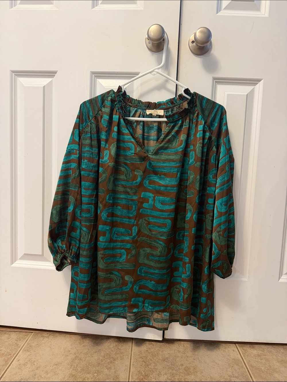entro Teal and Brown Abstract Peasant Blouse